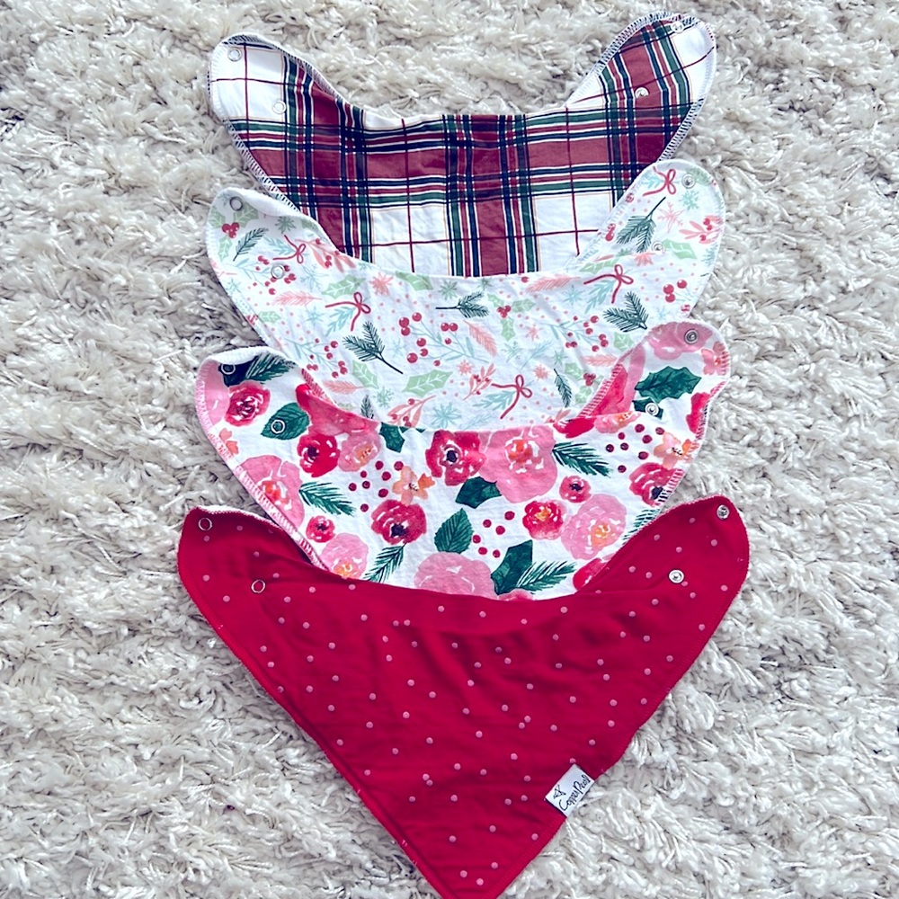 Copper Pearl Christmas bib set of 4